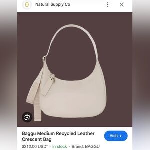 BAGGU Cream Crescent Shoulder Bag with Strap